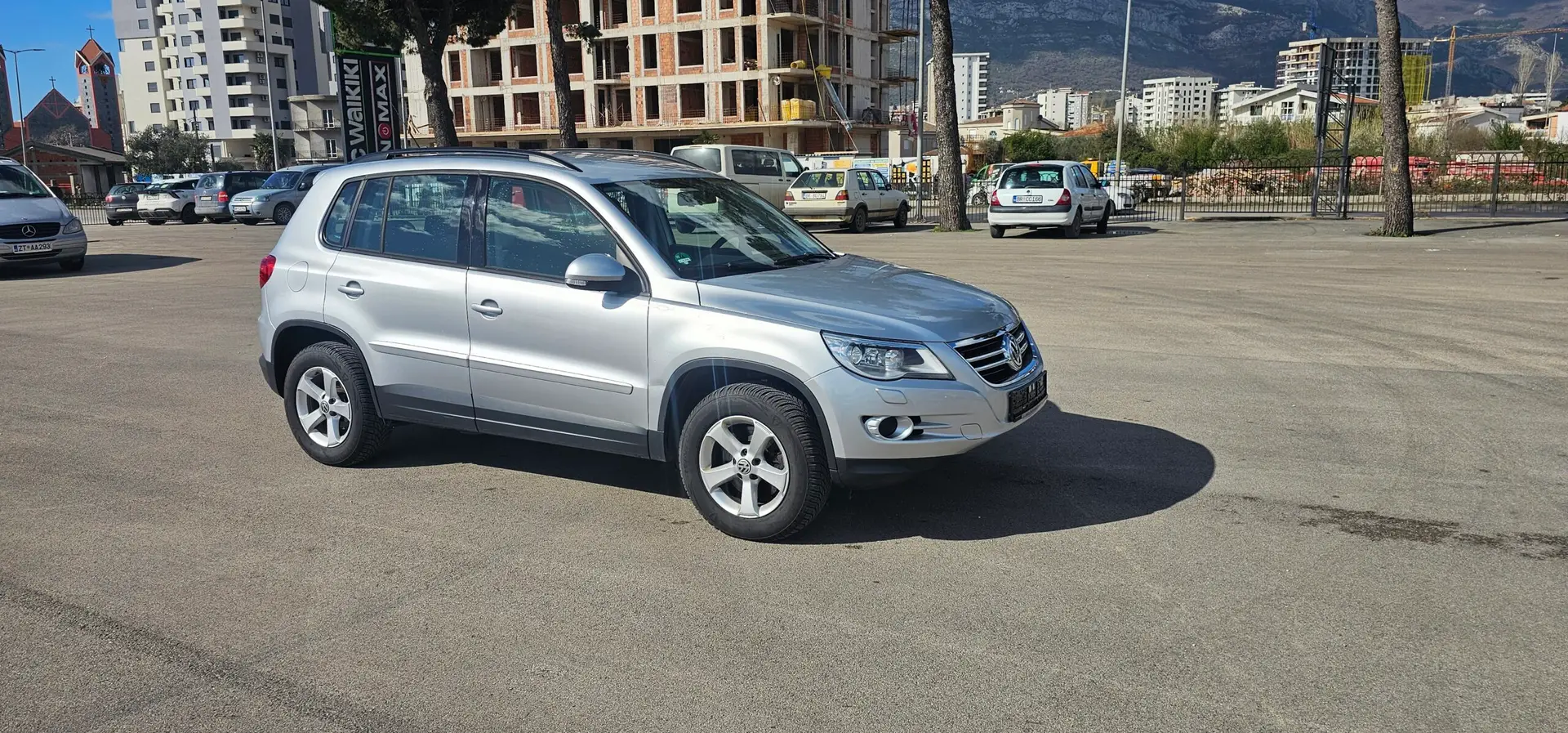 VW TIGUAN - Image 4