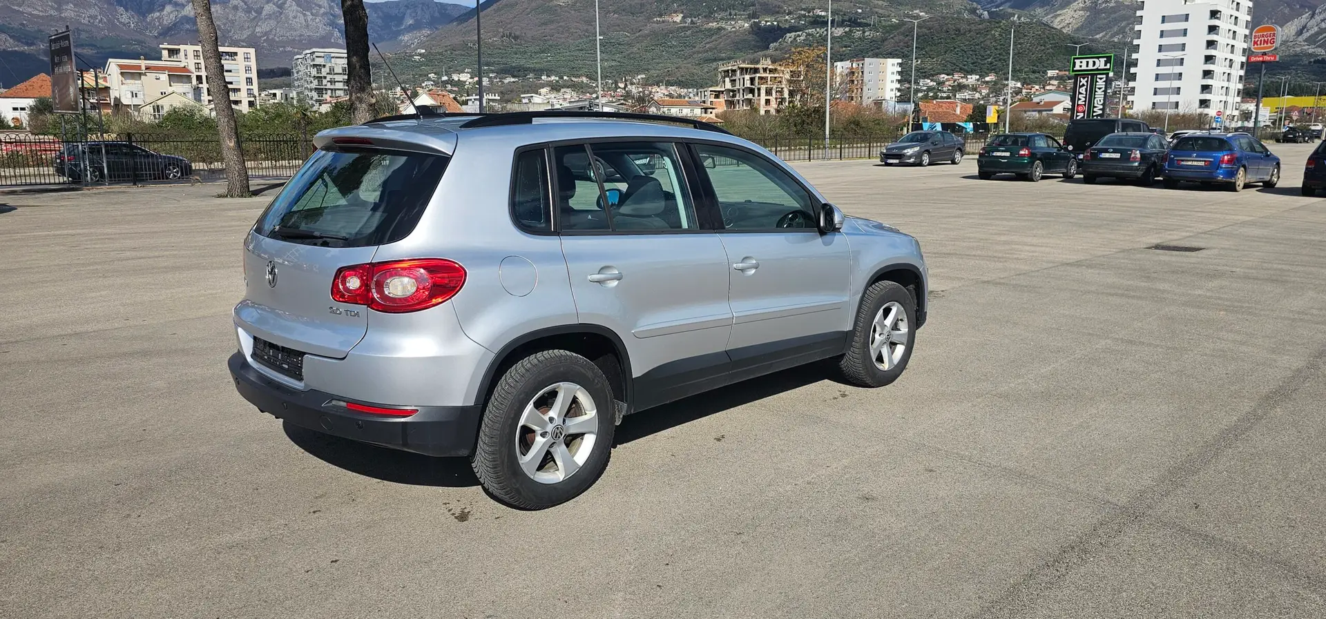 VW TIGUAN - Image 3